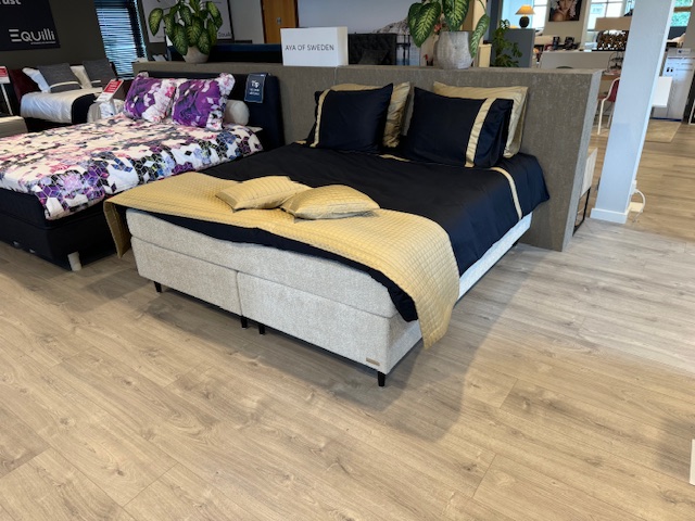 AYA boxspring 02 | Showroommodel | 180x200 | medium/stevig | Topmatras Koudschuim